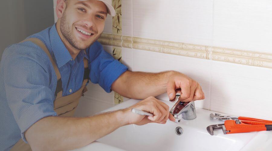 Local water heater installation in Inglis, FL